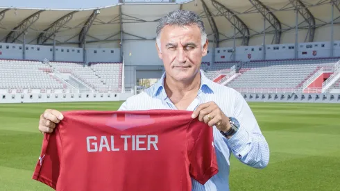 Galtier firma para su primera experiencia entrenando fuera de Francia.
