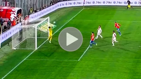 Perú vs Chile: atajadón de Pedro Gallese.