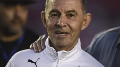 BUENOS AIRES, ARGENTINA – FEBRUARY 22: Former player of Independiente Ricardo Bochini looks at the camera before a match between Independiente and Gimnasia y Esgrima La Plata as part of Superliga 2019/20 at Estadio Libertadores de America on February 22, 2020 in Buenos Aires, Argentina. (Photo by Marcelo Endelli/Getty Images)
