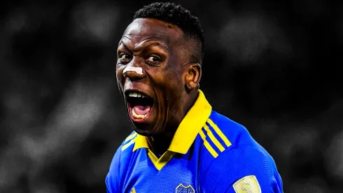 Luis Advíncula vivió un tenso episodio en el aeropuerto de Lima.
