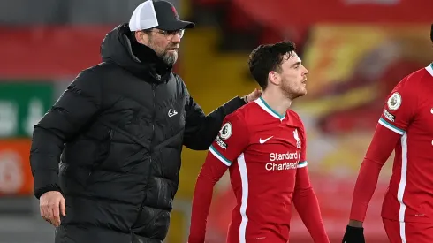 Andy Robertson sufre una dura lesión y sería baja hasta 2024 en Liverpool
