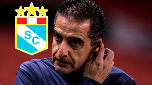 Sporting Cristal y Renato Paiva.