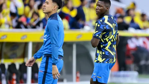 QUITO, ECUADOR – NOVEMBER 21: Kendry Paez aand Moises Caicedo of Ecuador warm up prior a FIFA World Cup 2026 Qualifier match between Ecuador and Chile at Estadio Rodrigo Paz Delgado on November 21, 2023 in Quito, Ecuador. (Photo by Franklin Jacome/Getty Images)
