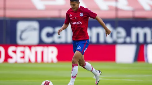 SAN LUIS POTOSI, MEXICO - SEPTEMBER 08: Luis Fernando Leon of San Luis warms up prior the 9th round match between Atletico San Luis and Necaxa as part of the Torneo Guard1anes 2020 Liga MX at Estadio Alfonso Lastras on September 8, 2020 in San Luis Potosi, Mexico. (Photo by Leopoldo Smith/Getty Images)