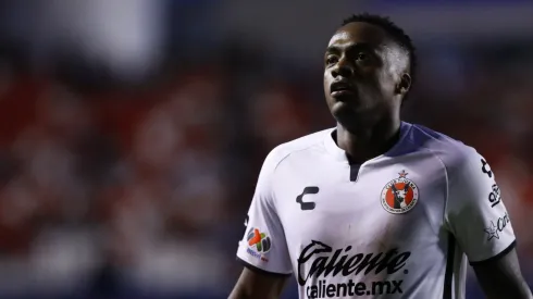 SAN LUIS POTOSI, MEXICO - SEPTEMBER 01: Alex Ibarra of Tijuana looks on during the 12th round match between Atletico San Luis and Tijuana as part of the Torneo Apertura 2022 Liga MX at Estadio Alfonso Lastras on September 1, 2022 in San Luis Potosi, Mexico. (Photo by Leopoldo Smith/Getty Images)