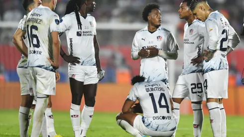 MALDONADO, URUGUAY – OCTOBER 28: Jose Quintero of Liga de Quito and teammates react as the match goes to the shootout during the Copa CONMEBOL Sudamericana 2023 final match between LDU Quito and Fortaleza at Estadio Domingo Burgueño Miguel on October 28, 2023 in Maldonado, Uruguay. (Photo by Marcelo Endelli/Getty Images)
