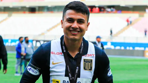 Jairo Concha y Universitario.

