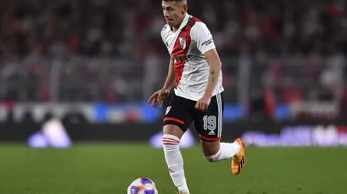 BUENOS AIRES, ARGENTINA – JULY 28: Claudio Echeverri of River Plate drives the ball during the match between River Plate and Racing as part of Liga Profesional 2023 at Estadio M·s Monumental Antonio Vespucio Liberti on July 28, 2023 in Buenos Aires, Argentina. (Photo by Marcelo Endelli/Getty Images)
