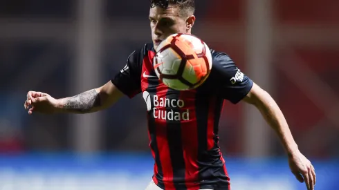 BUENOS AIRES, ARGENTINA – JULY 26: Bautista Merlini of San Lorenzo drives the ball during a second stage match between San Lorenzo and Deportes Temuco as part of Copa CONMEBOL Sudamericana 2018 at Pedro Bidegain Stadium on July 26, 2018 in Buenos Aires, Argentina. (Photo by Marcelo Endelli/Getty Images)
