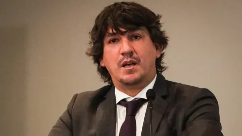 Universitario y la defensa de Jean Ferrari