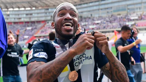 Alianza Lima y Jefferson Farfán.