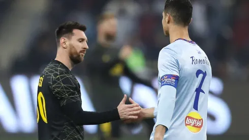 Lionel Messi y Cristiano Ronaldo en su último partido sobre el mismo césped. 
