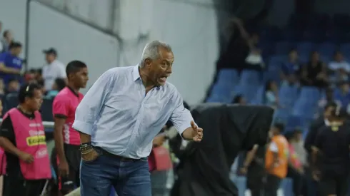 Los nuevos entrenadores que contactó Emelec para reemplazar a Hernán Torres