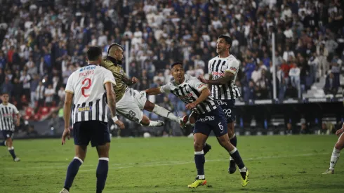 Alianza Lima fichará futbolistas en dos posiciones