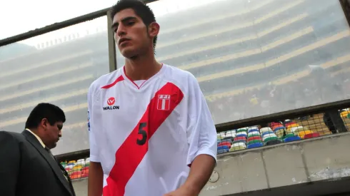 Carlos Zambrano asusta en la Selección Peruana