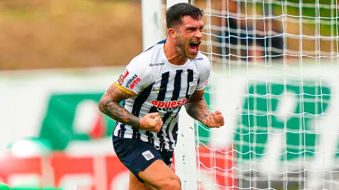 Adrián Arregui, jugador de Alianza Lima de Perú.
