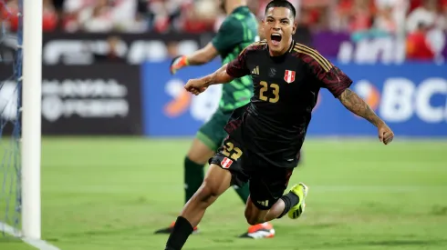 ¿Fue vendido Joao Grimaldo para Inglaterra?