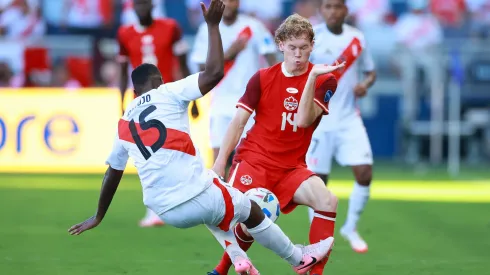 VAR analizó de esta forma la tarjeta roja de Miguel Araujo