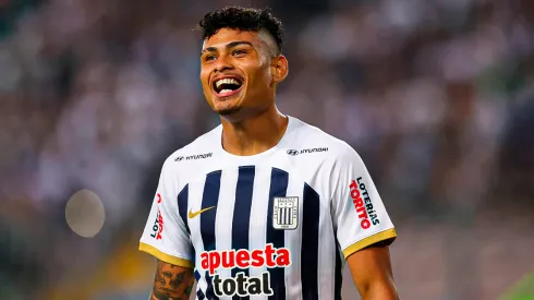 Jeriel De Santis convirtió su primer gol con Alianza Lima.
