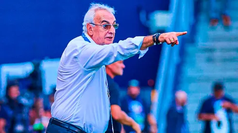 Jorge Fossati dirigiendo a Perú en la Copa América 2024.