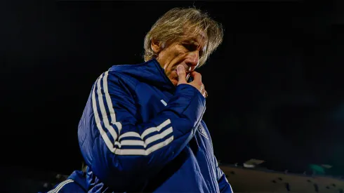 Ricardo Gareca dirigiendo a Chile.