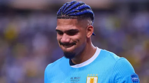 FIFA tendrá que pagar una millonaria suma por Ronald Araújo. 
