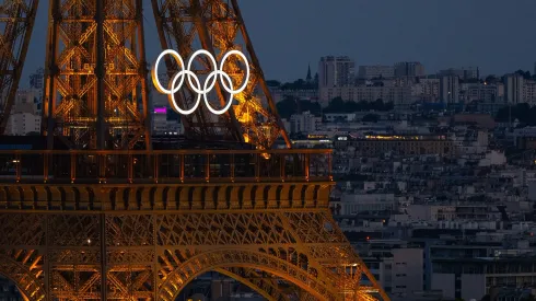 La Torre Eiffel, símbolo de París, ya vive los Juegos Olímpicos.
