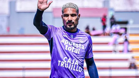 Paolo Guerrero seguiría jugando en la César Vallejo de Perú.
