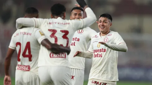 Universitario calienta partido ante Alianza Lima