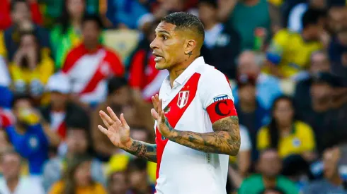 Paolo Guerrero dejaría Perú para irse a Banfield de Argentina.
