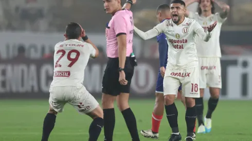 Universitario terminó sancionado por la CONMEBOL