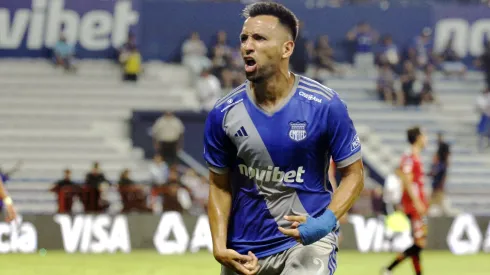 Leguizamón renovó con Emelec hasta 2027
