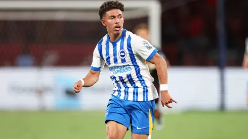 Jeremy Sarmiento tiene contrato con Brighton hasta 2027
