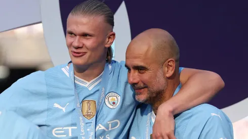 Erling Haaland y Pep Guardiola empezaron con pie derecho la temporada. 
