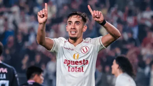 Universitario ganó y es nuevo líder del Clausura.