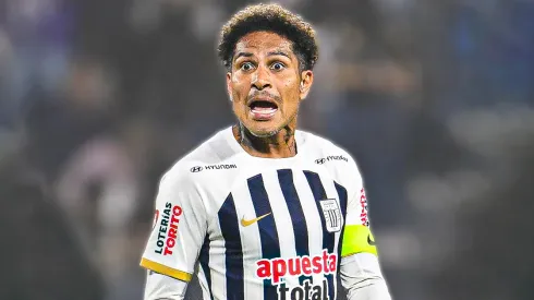 Paolo Guerrero jugando de manera oficial por Alianza Lima.
