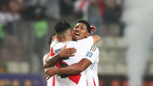 Jorge Fossati saca jugadores del triunfo ante Uruguay