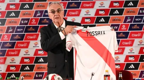 El técnico que reemplazaría a Jorge Fossati en Perú
