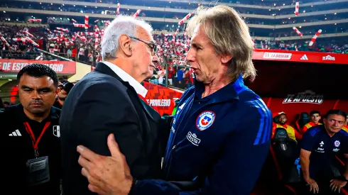 Ricardo Gareca y Jorge Fossati antes del Perú vs. Chile.
