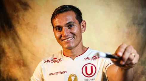 Jairo Vélez y Universitario.
