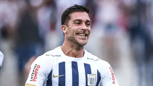 Adrián Arregui jugando en Alianza Lima.
