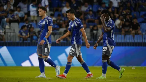 Emelec busca levantar la sanción de fichajes y va por estos jugadores.