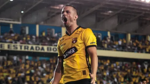 Barcelona le pone precio a Octavio Rivero.