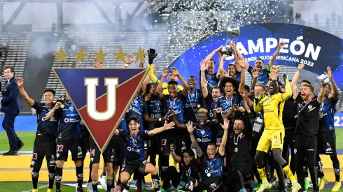 Liga de Quito sigue buscando refuerzos y entre sus opciones se meten dos campeones con Independiente del Valle.