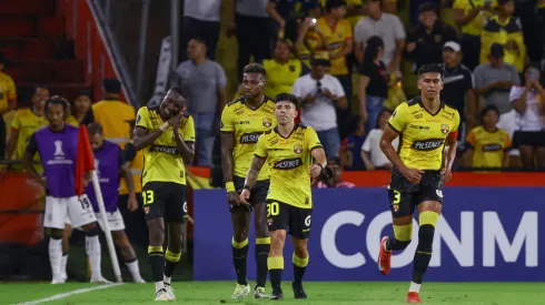 Barcelona SC hará solo dos fichajes y revelaron los nombres.