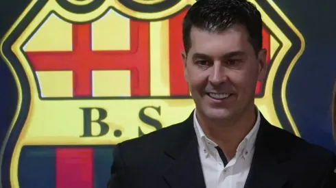 El entrenador que reemplazaría a Ismael Rescalvo si Barcelona pierde el Clásico del Astillero. Foto: IMAGO.