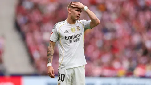 La afición del Real Madrid duda poner a Mastantuono de titular vs. Barcelona.