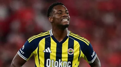 Fenerbahçe busca una figura y Jhon Durán se vería perjudicado.