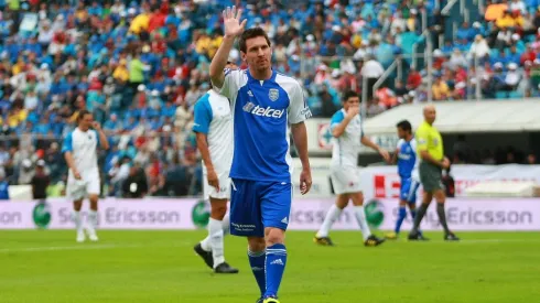 Lionel Messi jugó en el Estadio Azul cuando aún era casa de Cruz Azul, en 2011.
