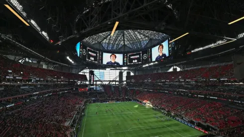 Más de 60 mil personas en el Mercedez-Benz Stadium.
